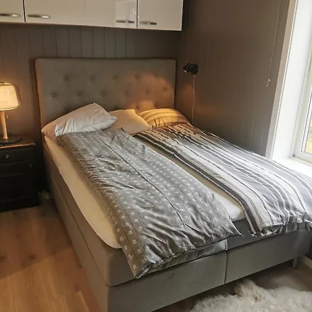 Apartment Lovely With Stunning Views Ulsak