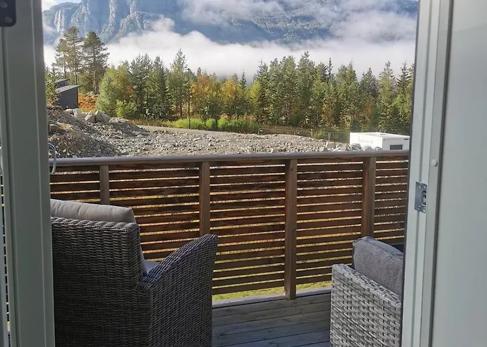 Lovely With Stunning Views Ulsak
